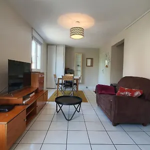 https://lalizee.hotels-rhonealpes.com