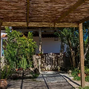 La Casa De Los Algarbes , Tarifa España